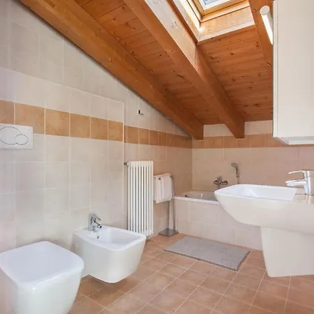 Appartamento Casa Nadia - 3 Minuti Dall'ospedale *